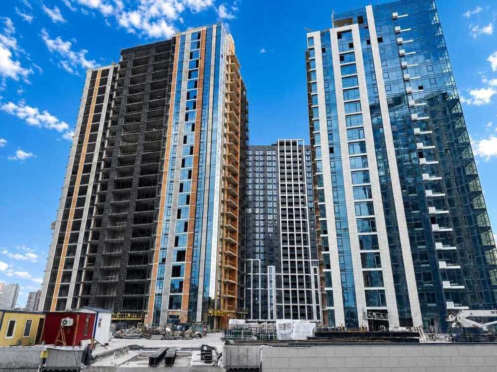 Продам 2-к квартиру Київ, Печерський, вул. Андрія Верхогляда. 