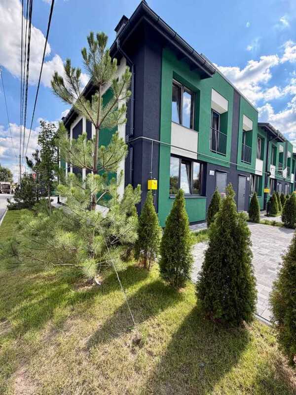 Продам 3-к квартиру Фастівський, Гатне, Святопетровська, 34. 