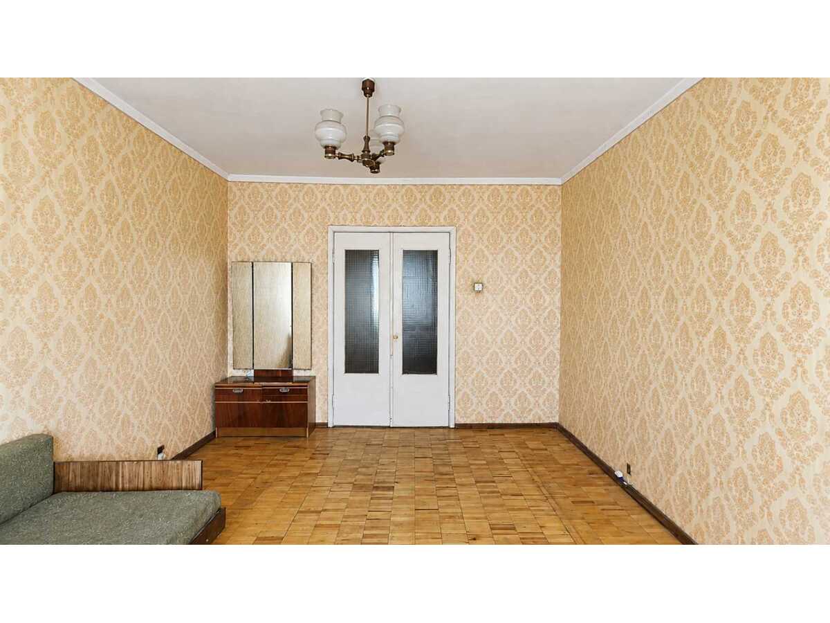 Продам 2-к квартиру Київ, Деснянський, бульв. Володимира Висоцького, 4. 
