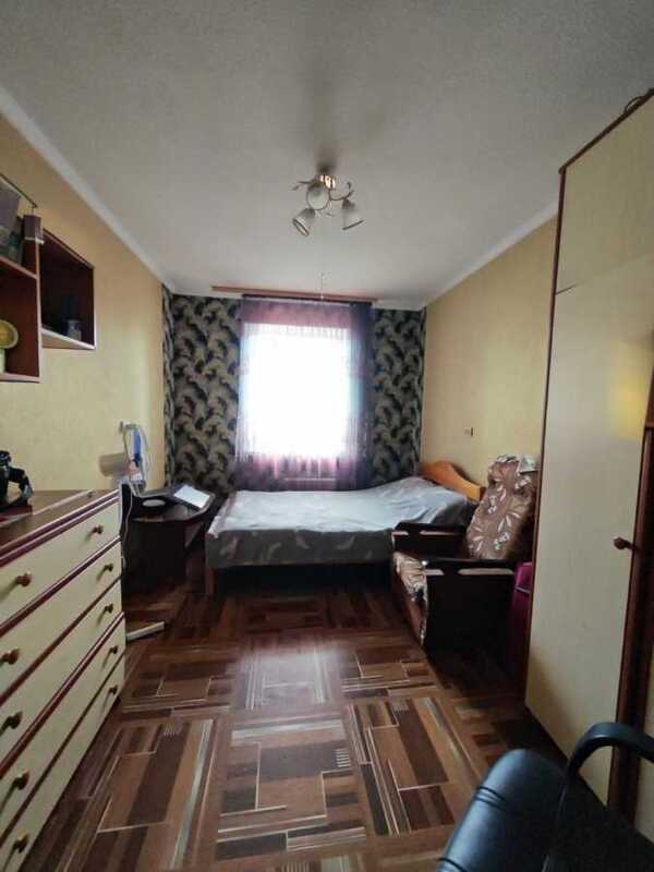 Продам 2-к квартиру Київ, Дарницький, вул. Урлівська, 1/8. 