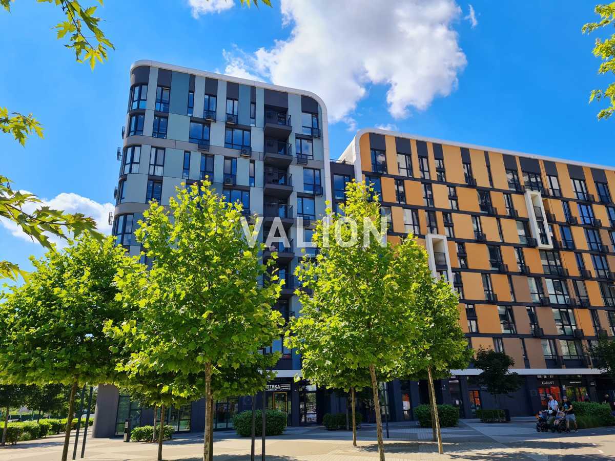 Продам 3-к квартиру Київ, Голосіївський, бульв. Тадея Рильского, 4. 