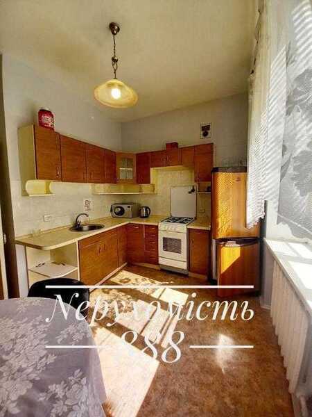 Продам 3-к квартиру Київ, Печерський, бульв. Лесі Українки, 6. 