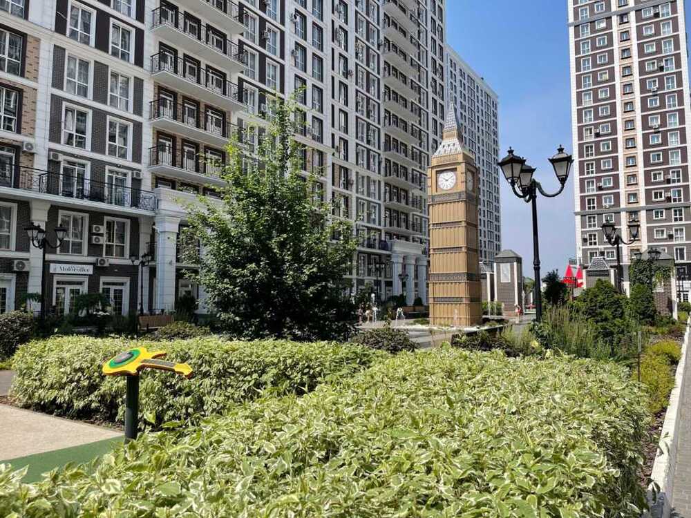 Продам 1-к квартиру Київ, Голосіївський, вул. Михайла Максимовича, 24К. 