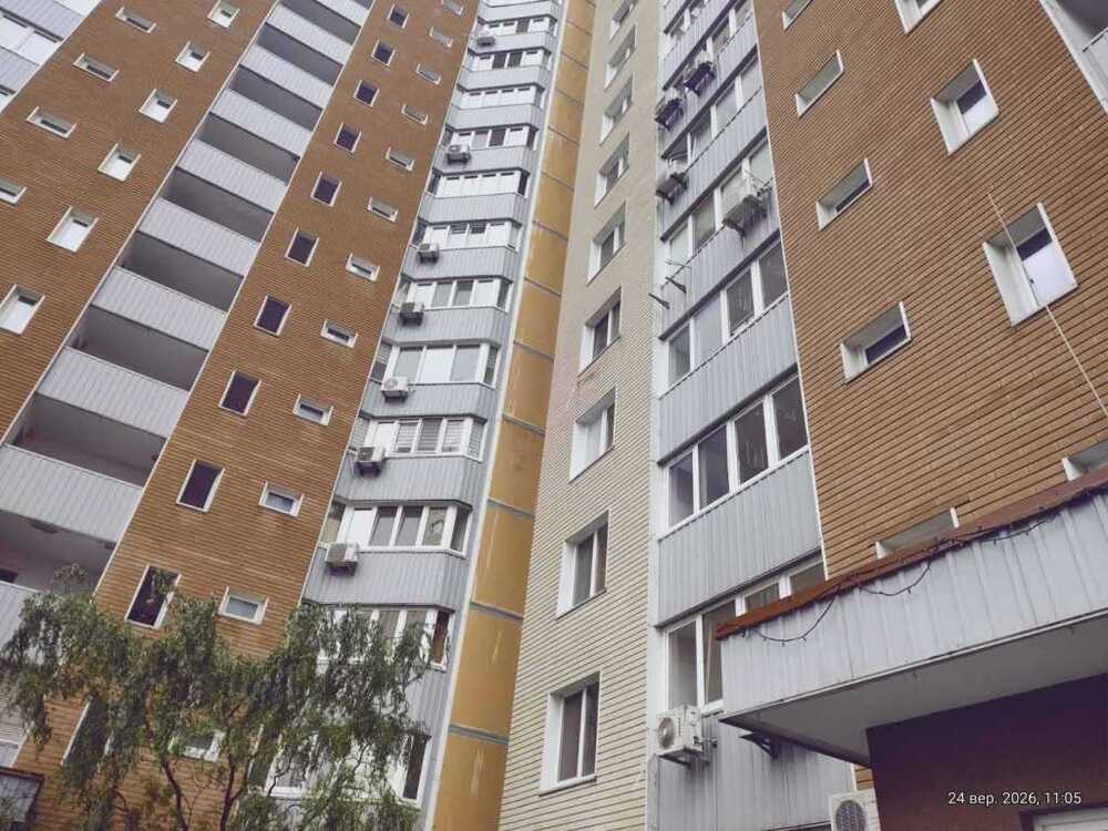 Здам довгостроково 1-к квартиру Київ, Дарницький, вул. Григорія Ващенка, 3. 