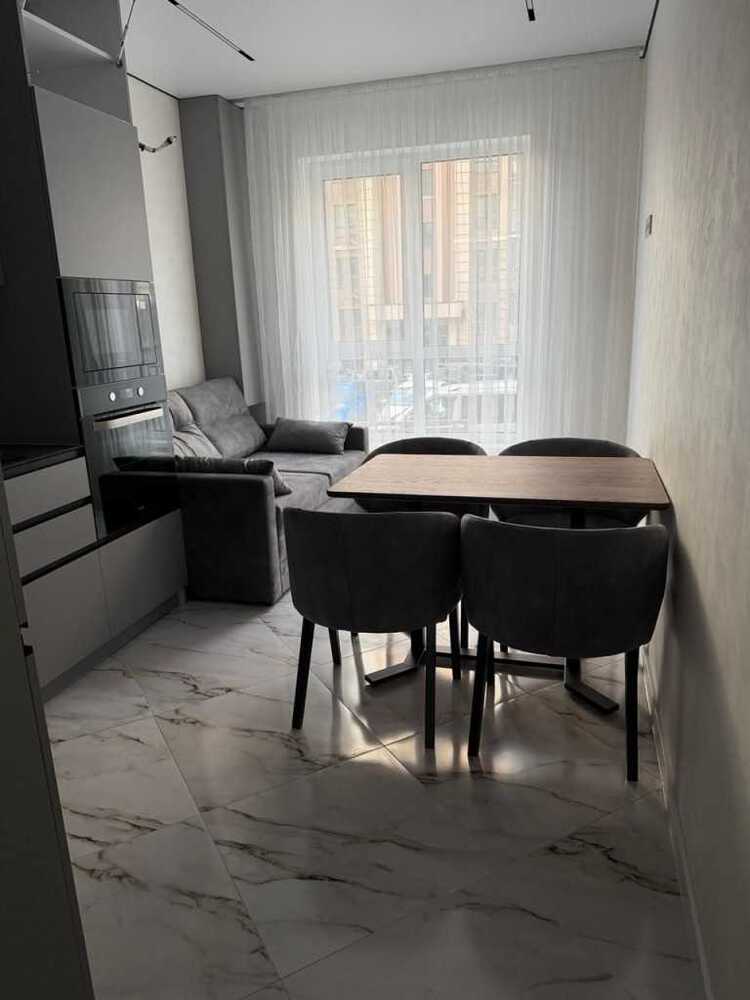 Продам 1-к квартиру Київ, Голосіївський, вул. Метрологічна, 107. 