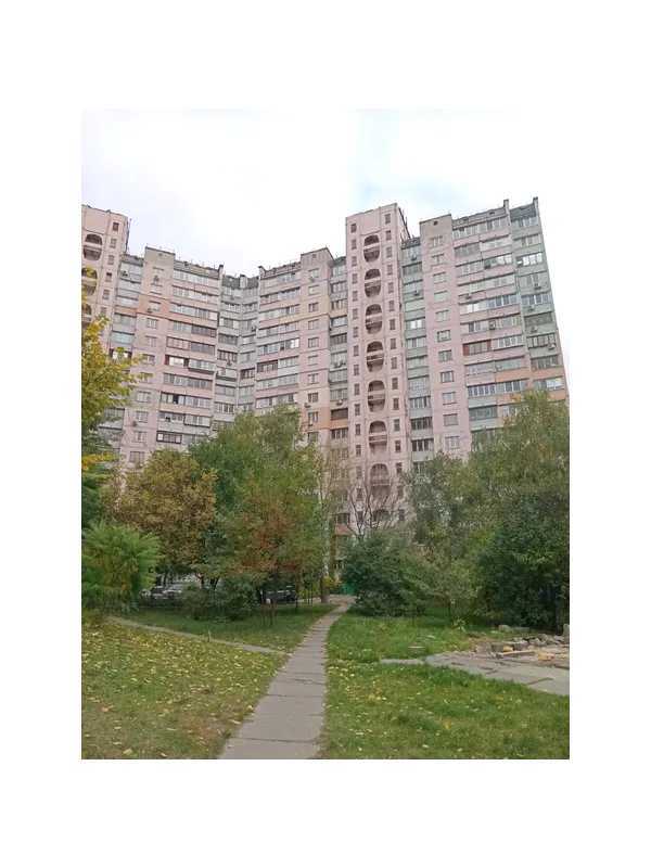 Продам 3-к квартиру Київ, Подільський, вул. Наталії Ужвій, 9. 