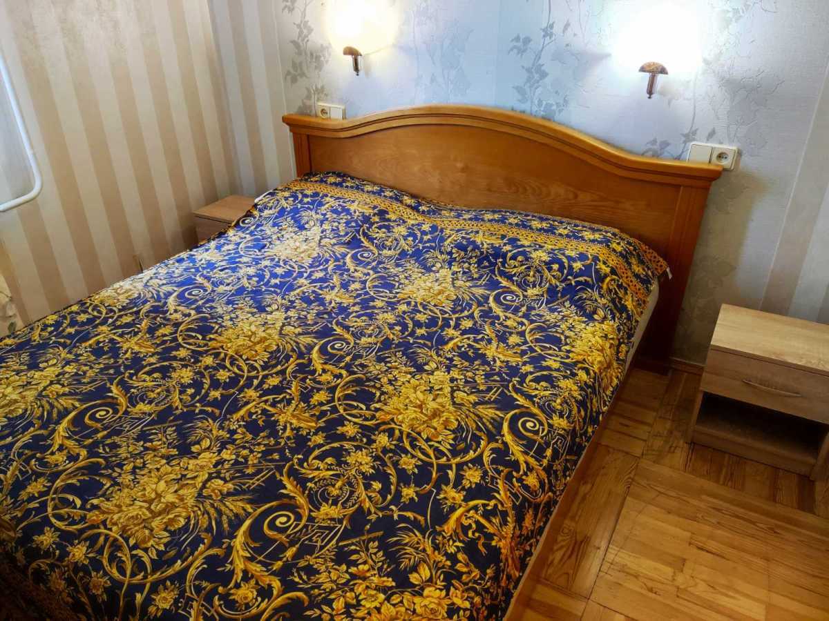 Здам довгостроково 3-к квартиру Київ, Солом`янський, просп. Повітряних Сил, 17. 