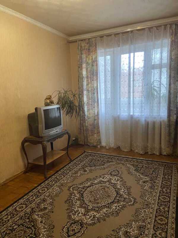 Продам 1-к квартиру Київ, Оболонський, просп. Маршала Рокоссовського, 10а. 