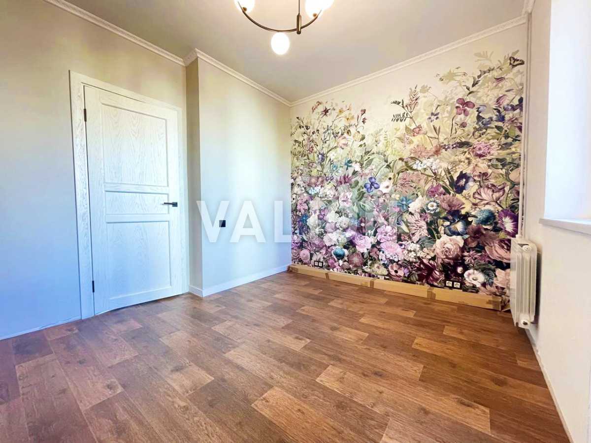 Продам 3-к квартиру Київ, Дарницький, вул. Декабристів, 5. 