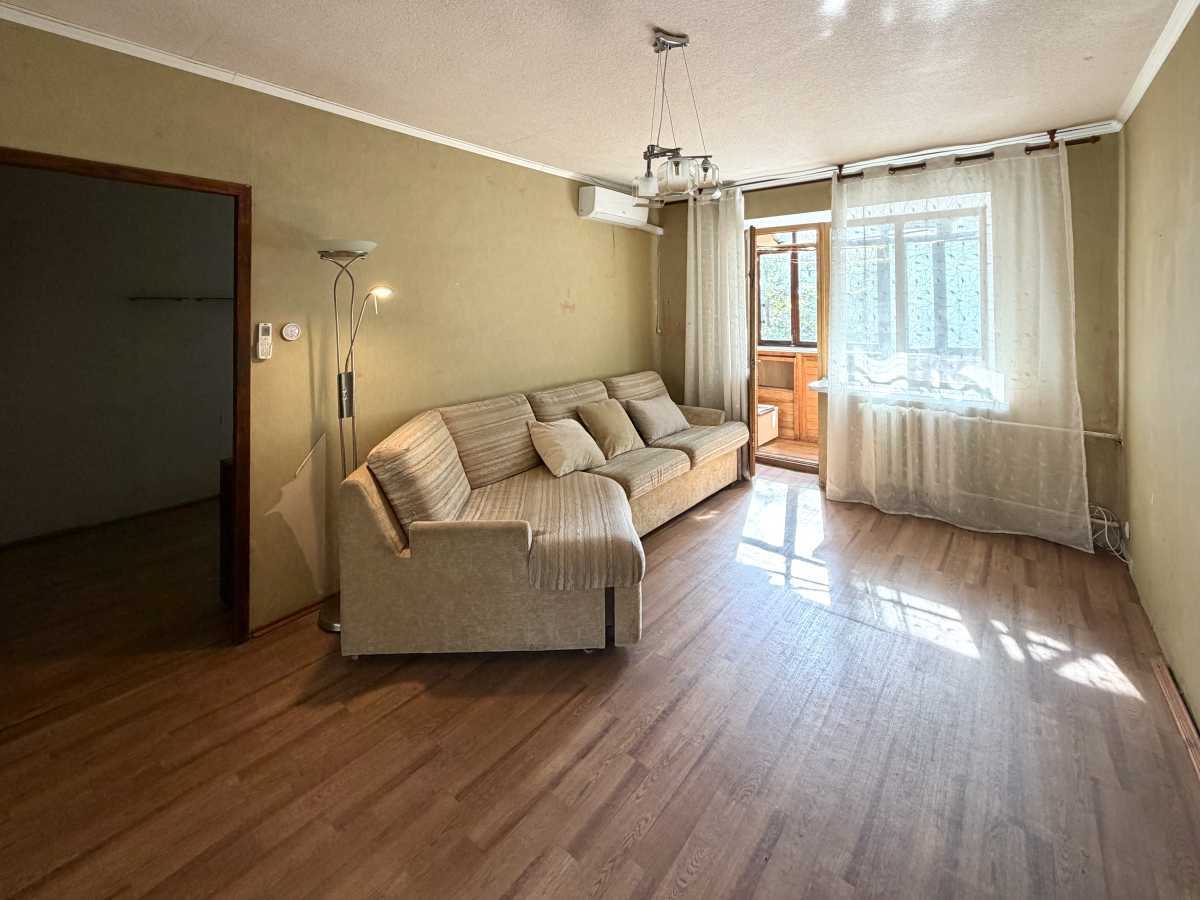 Продам 2-к квартиру Київ, Солом`янський, вул. Юліуса Фучика, 7. 