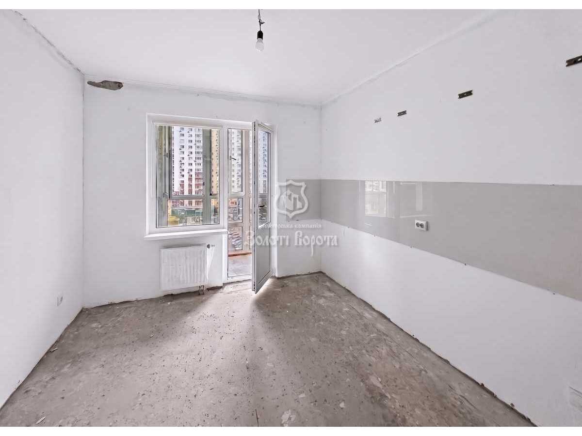 Продам 3-к квартиру Київ, Дарницький, вул. Софії Русової, 3в. 