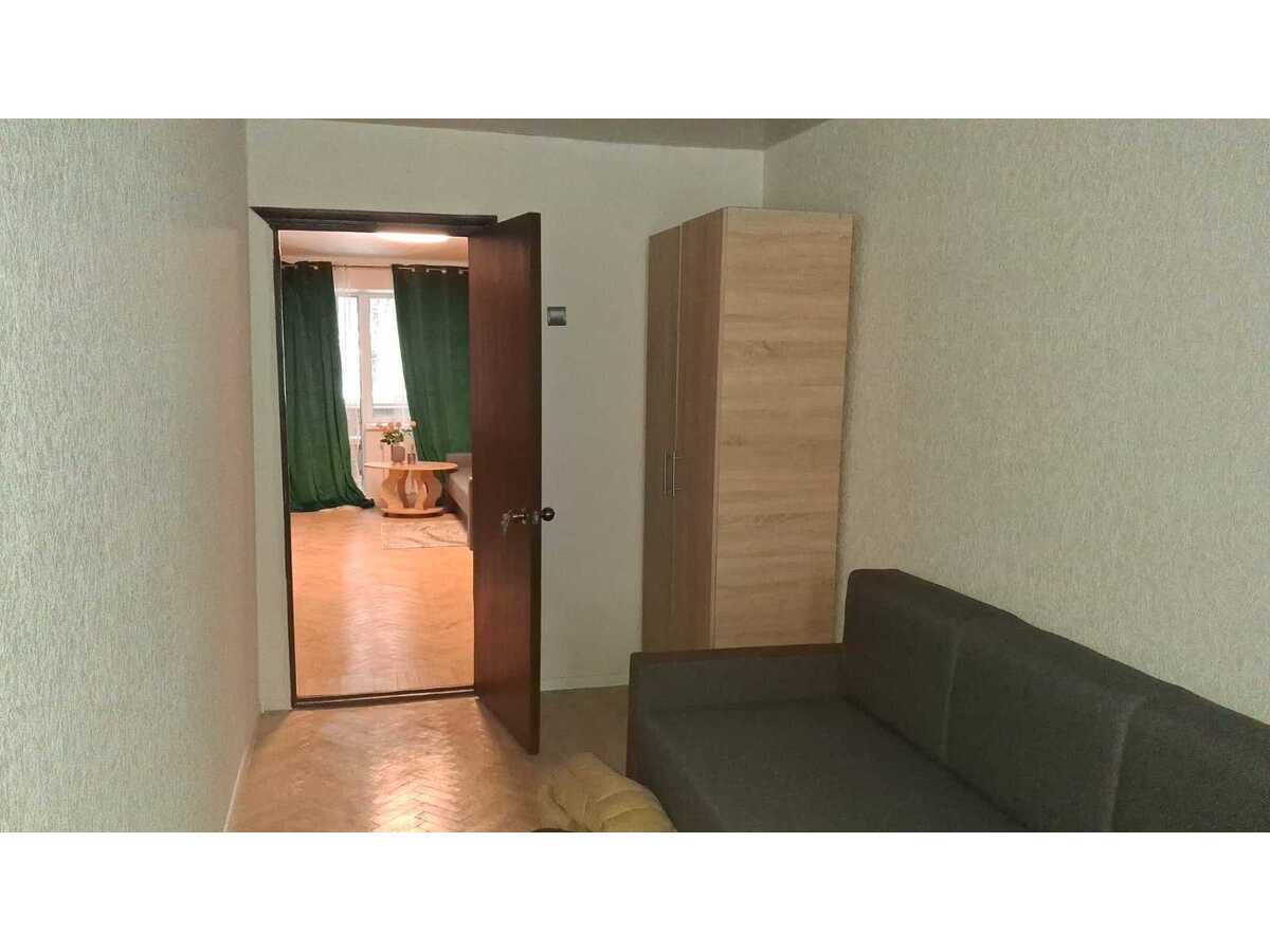 Продам 2-к квартиру Київ, Солом`янський, вул. Юліуса Фучика, 17. 
