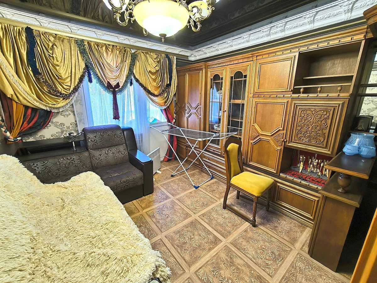 Продам 2-к квартиру Бучанський, Комарівка, Комсомольська. 
