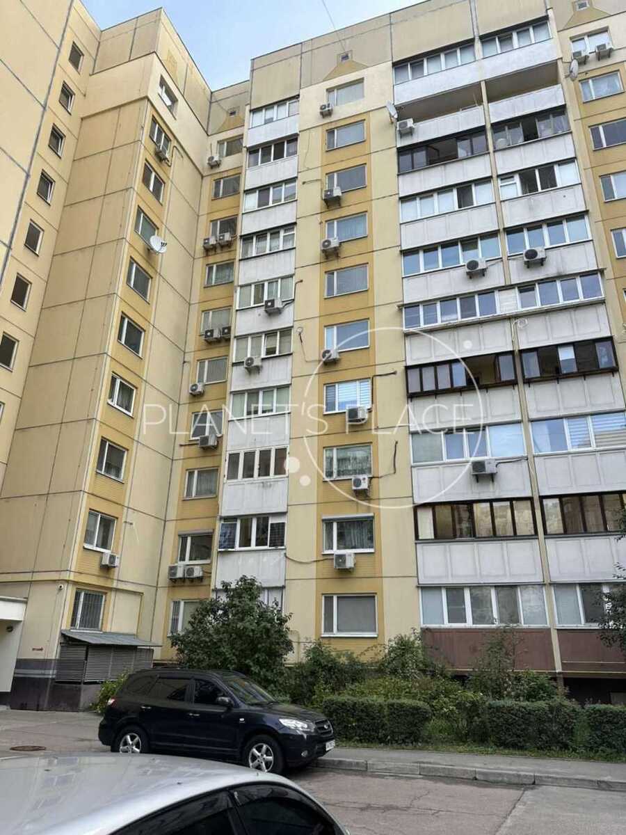 Продам 3-к квартиру Київ, Солом`янський, вул. Івана Пулюя, 1. 