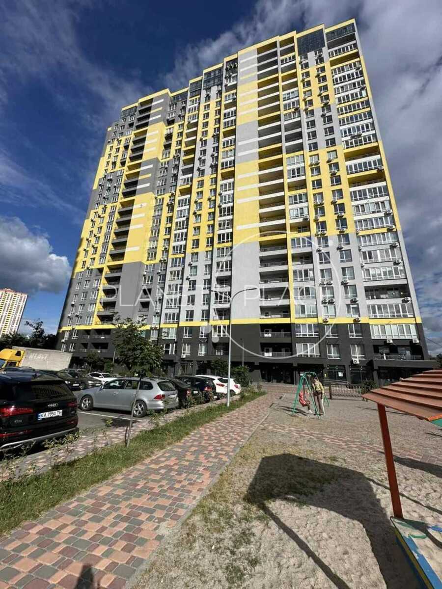 Продам 2-к квартиру Київ, Солом`янський, вул. Кадетський Гай, 8. 