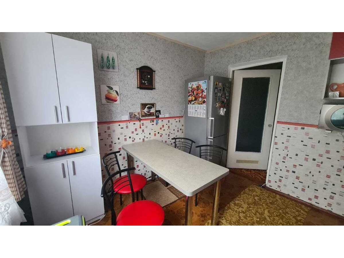 Продам 3-к квартиру Дніпро, Самарський, Бехтерева, 2. 