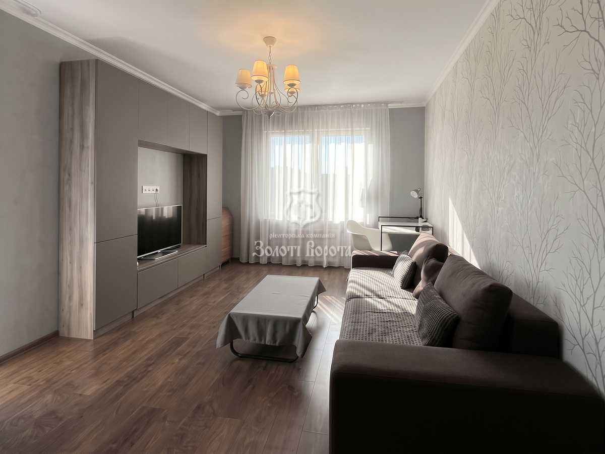Продам 2-к квартиру Київ, Голосіївський, вул. Михайла Ломоносова, 34А. 