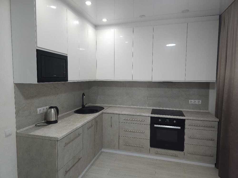 Продам 1-к квартиру Броварський, Бровари, сімоненка, 30. 