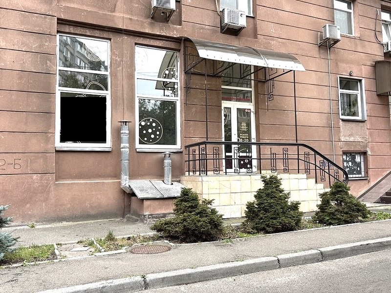 Без %.  Оренда  магазину 55 м, вул. Нікольсько-Слобідська, 2 Б, ст. м. Лівобереж