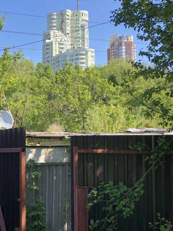 Продам  ділянку під житлову забудову Київ, Голосіївський, пров. Квітки-Основ\'яненка. 