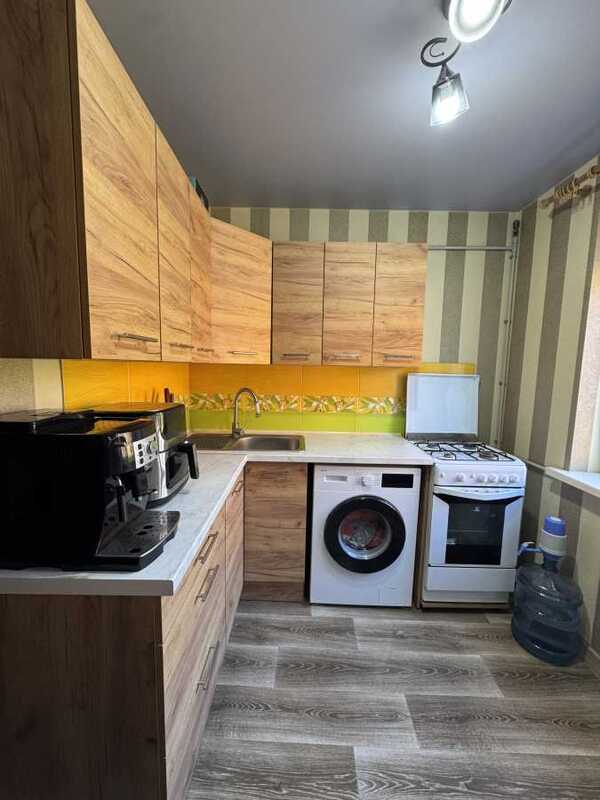 Продам 2-к квартиру Харків, Немишлянський, Стадіонний проїзд, 2/2. 