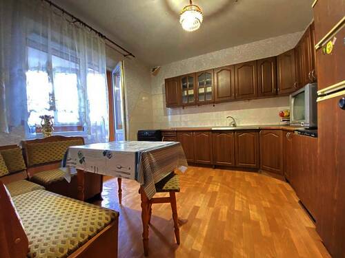 Продам 3-к квартиру Київ, Деснянський, просп. Володимира Маяковського, 91В. 