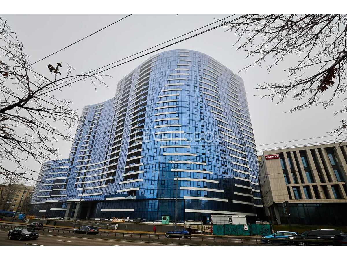 Продам 1-к квартиру Київ, Печерський, бульв. Миколи Міхновського, 13а. 