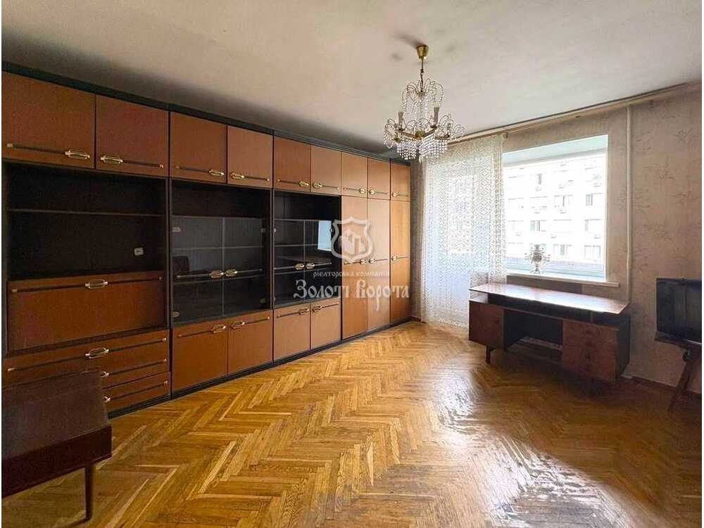 Продам 3-к квартиру Київ, Печерський, вул. Предславинська, 26а. 