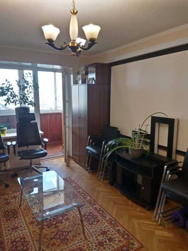 Продам 1-к квартиру Київ, Дніпровський, вул. Флоренції, 9. 