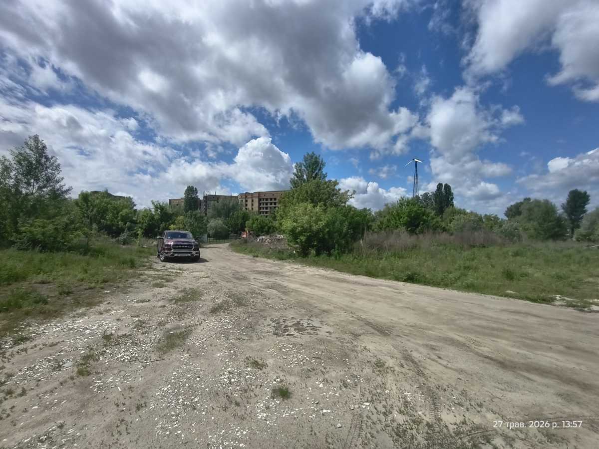 Продам  ділянку під житлову забудову Київ, Деснянський, вул. Милославська. 