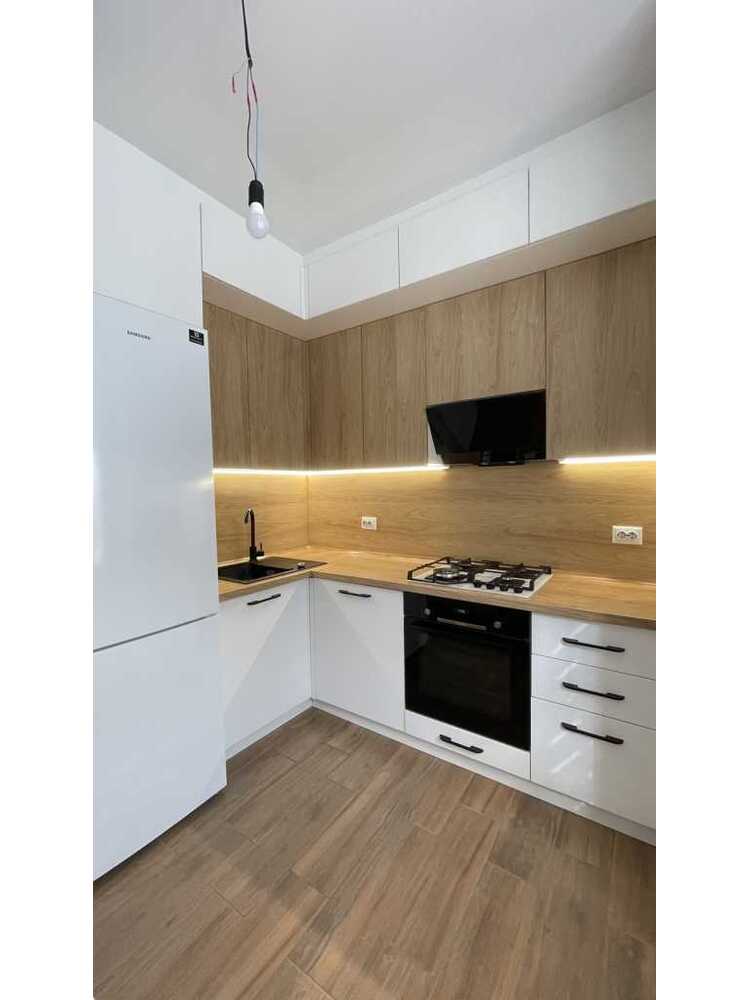 Продам 2-к квартиру Хмельницький, Хмельницький, Кармелюка. 