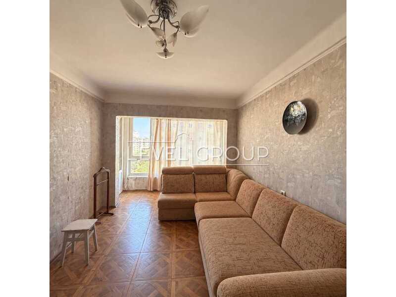Продам 2-к квартиру Київ, Оболонський, вул. Гавро Лайоша, 2а. 