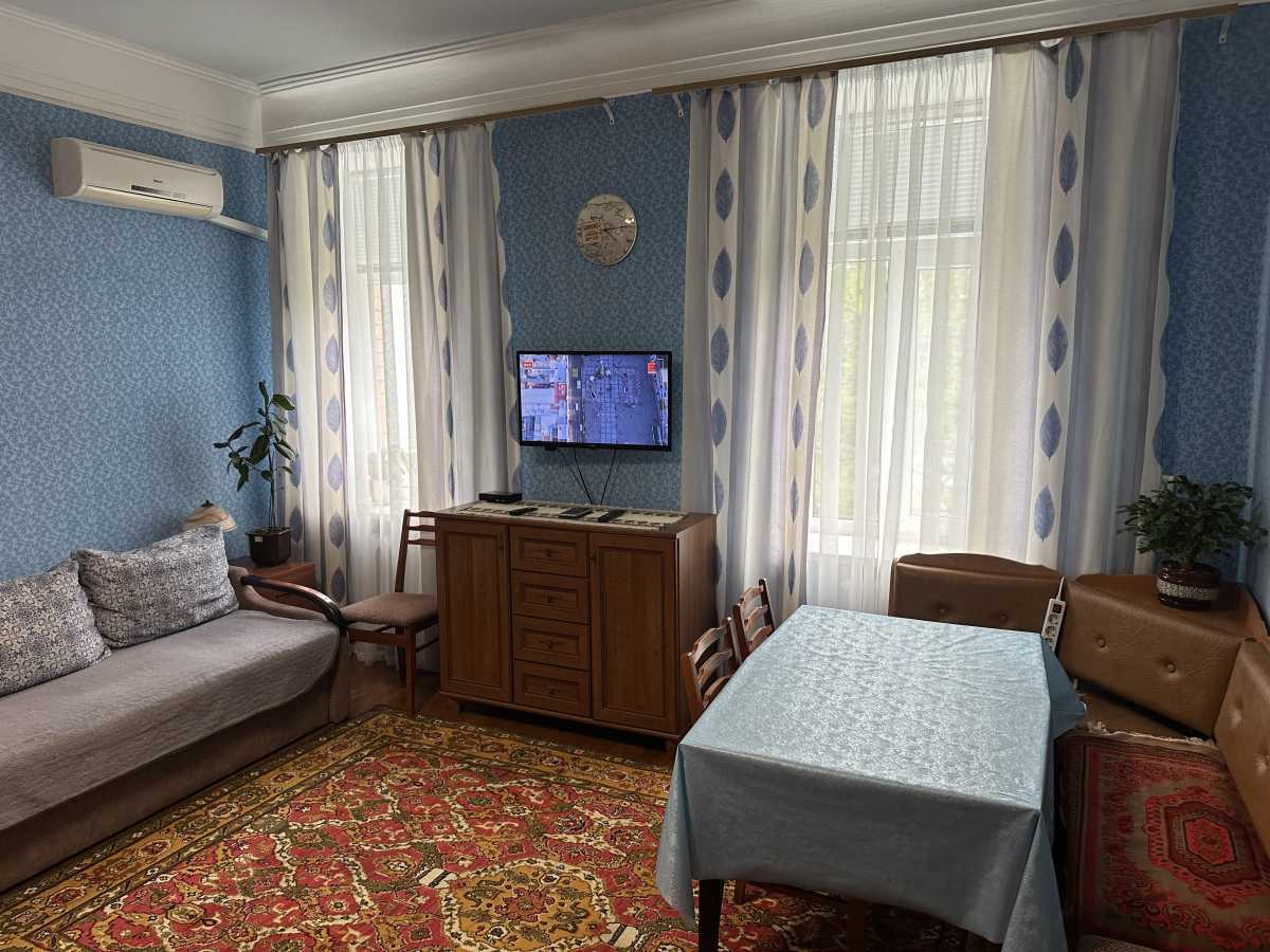 Продам  кімнату Київ, Шевченківський, вул. Кирпоноса, 12. 