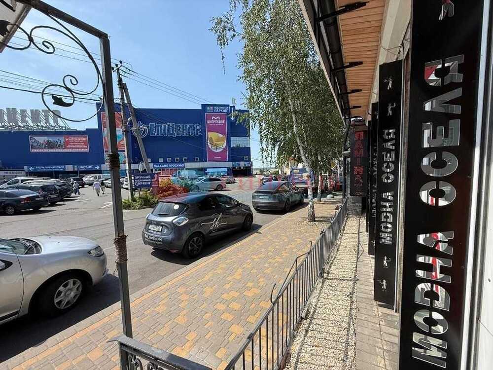 Здам довгостроково  торгову площу Київ, Святошинський, дорога Кільцева. 