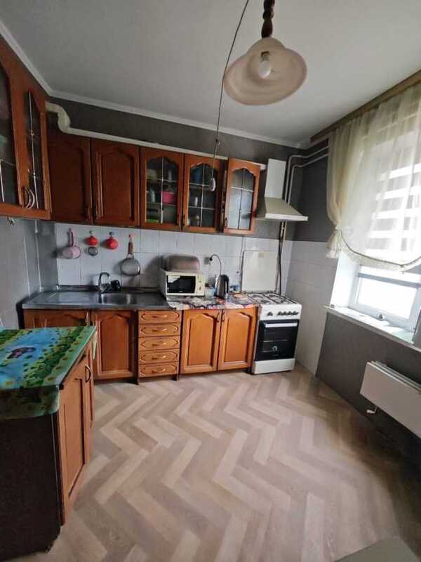 Продам 2-к квартиру Київ, Дарницький, вул. Урлівська, 1/8. 