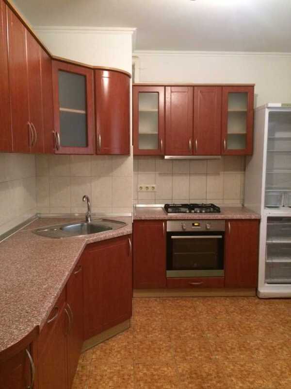 Продам 3-к квартиру Броварський, Бровари, Грушевського, 17Г. 