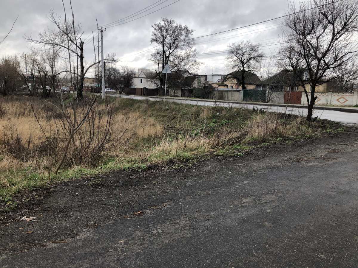 Продам  ділянку під житлову забудову Київ, Деснянський, вул. Радунська. 