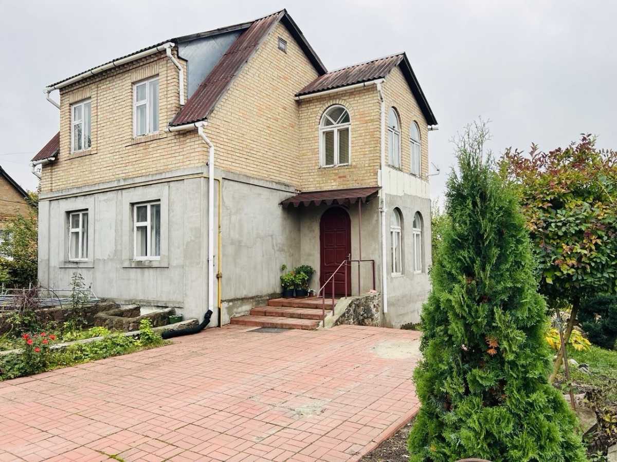 Продам 3-к дім Фастівський, Фастів, Південна, 94. 