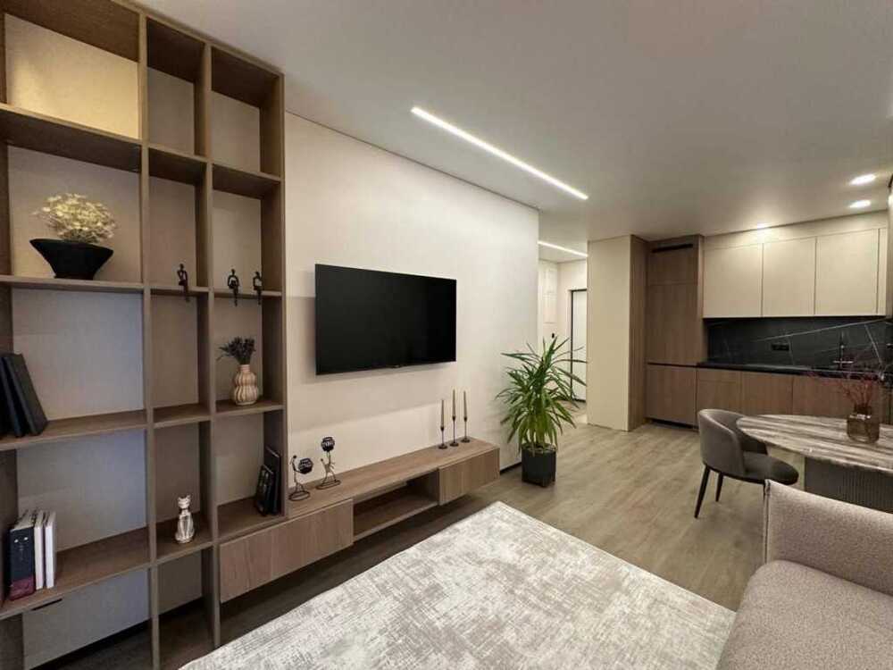 Продам 1-к квартиру Київ, Голосіївський, вул. Михайла Максимовича, 24г. 