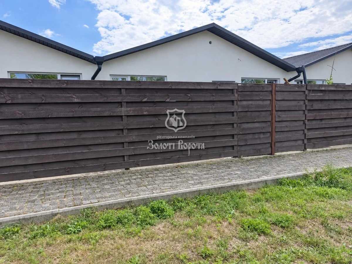Продам 1-к квартиру Бучанський, Білогородка, Абрикосова , 28а. 