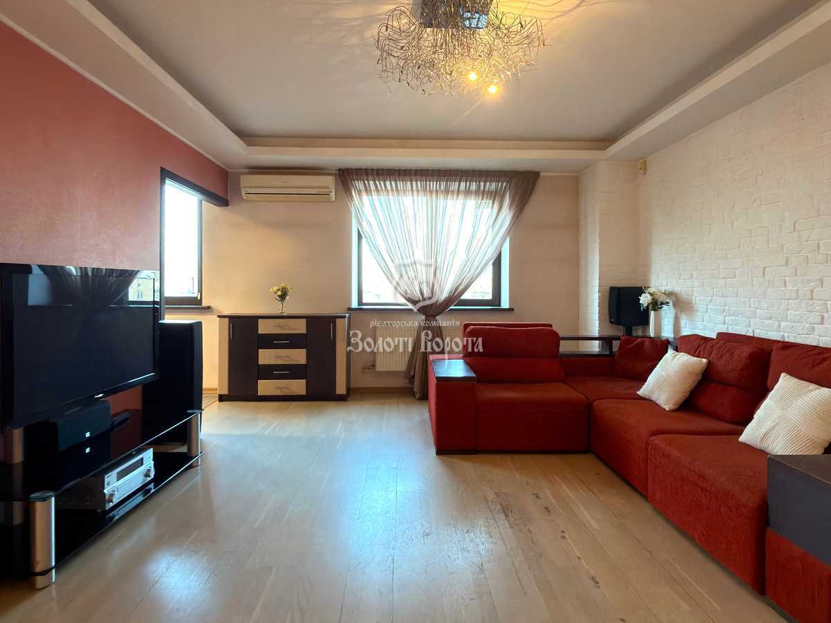 Продам 2-к квартиру Броварський, Бровари, Михайла Грушевського , 15а. 