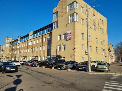 Офіс 52.4 м.кв. Офісний Центр РіКо вул. Новозабарська 2/6 Оболонський Без%
