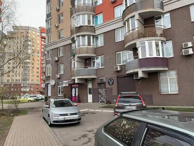 (!)Продаж комерційного приміщення вулиця Мейтуса 4-А