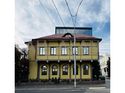 Сдам офисное помещение Київ, Генерала Алмазова вул.